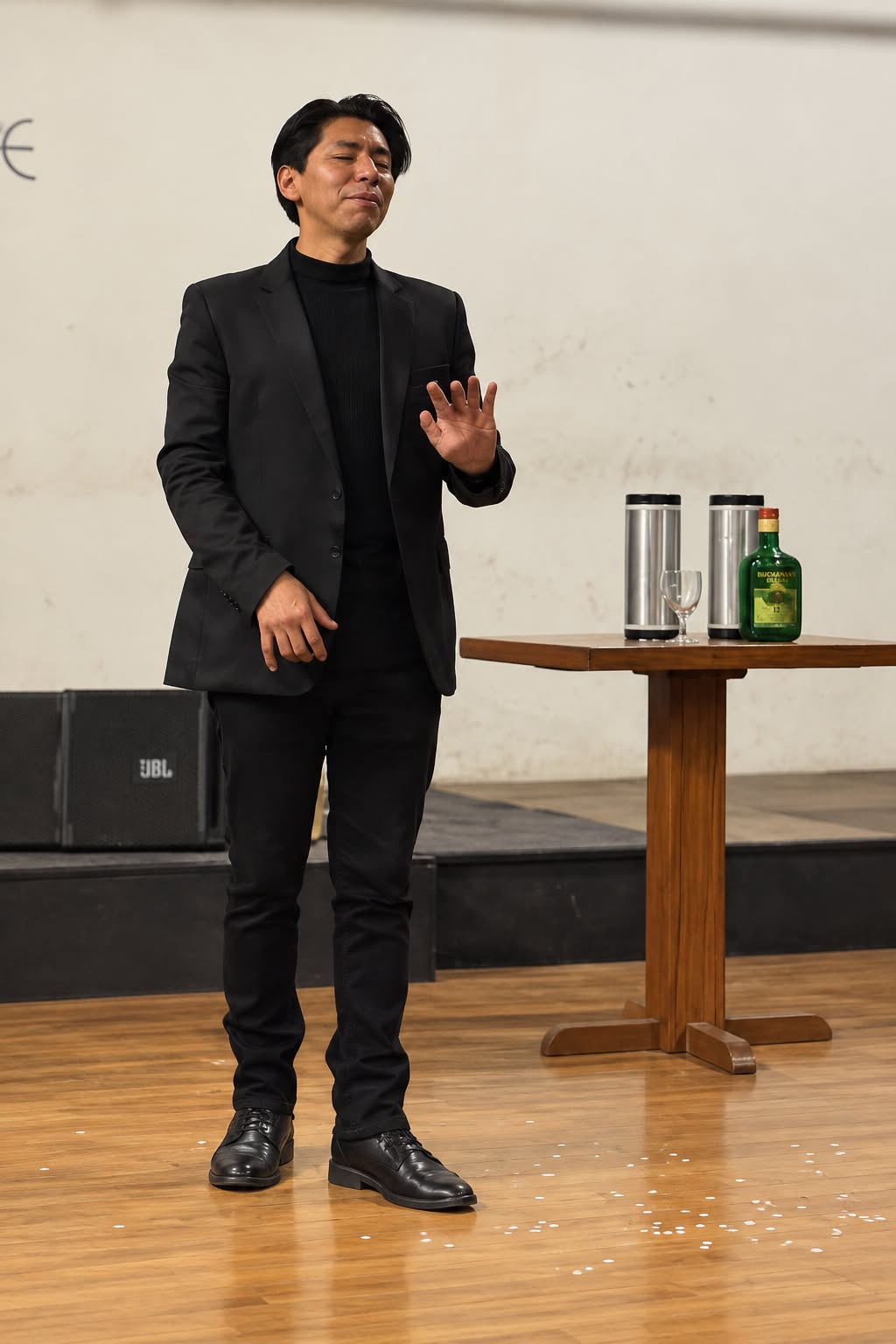 A magic presentation during the gathering with the Academia Boliviana de Magia