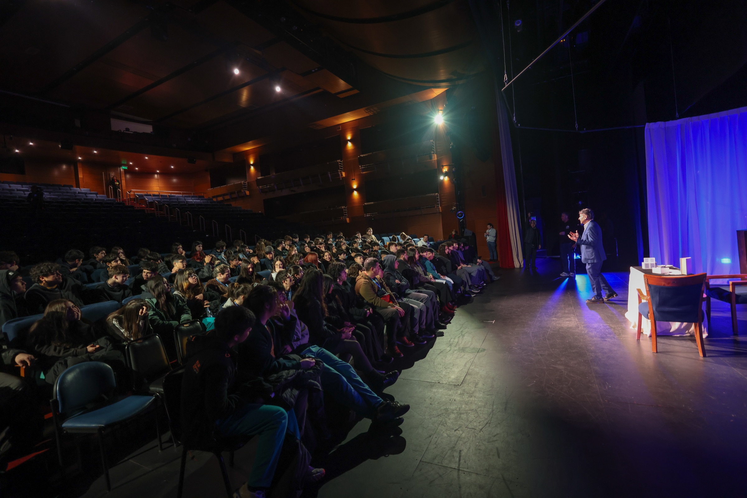 Vista de la sala durante la función