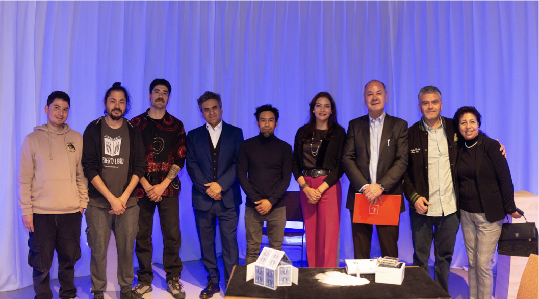 Participant group of the cultural and commercial mission to Bolivia
